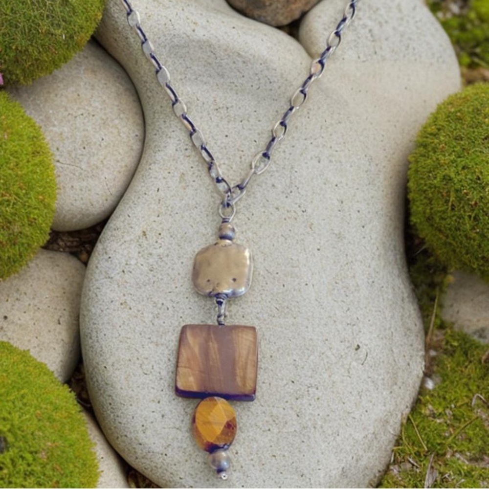 Silpada Mother of Pearl, Tigers Eye and Oxidized silver Necklace N1336 - Picture 2 of 6